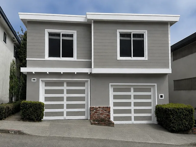 71 Warren Dr — Photo 1