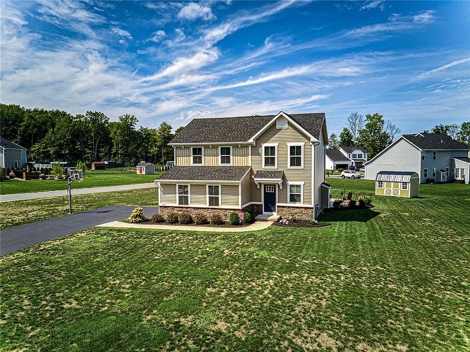 1st image of 883 Bannerwood Dr