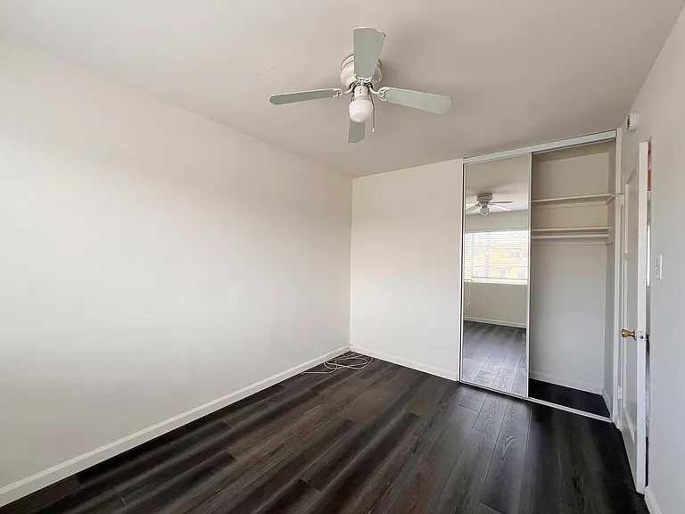 2223 Dunlop St — Photo 16