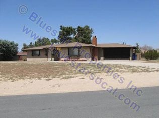 19810 Red Feather Rd, Apple Valley, CA 92307