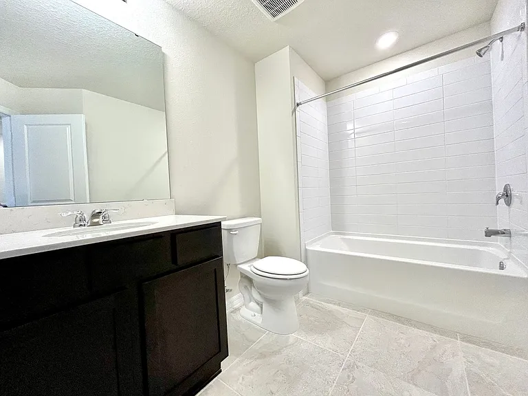 4652 Sparkling Shell Ave — Photo 23