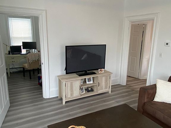 Living Room - Facing Bedroom #3