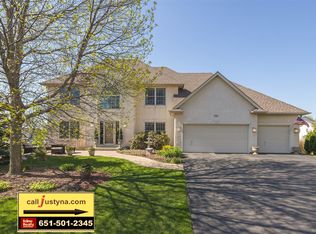 1395 Larkspur Ct, Woodbury, MN 55129