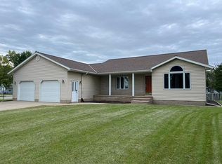 1210 Oakwood Ave, Benson, MN 56215