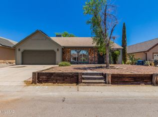 8660 N Newhill Ave, Tucson, AZ 85742