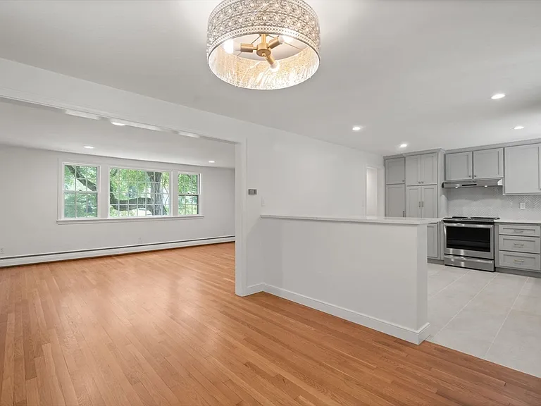 13 Valley Rd — Photo 9