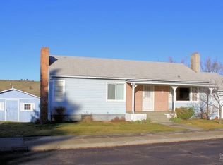 178 NE 8th St, Madras, OR 97741