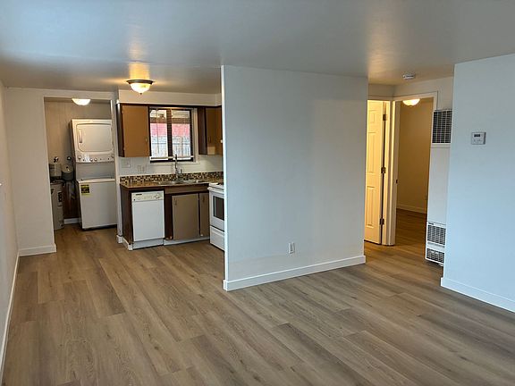 2nd image of 1007 & 1011 E Lincoln Ave