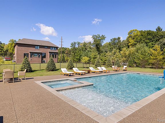 5th image of 1936 Traceky