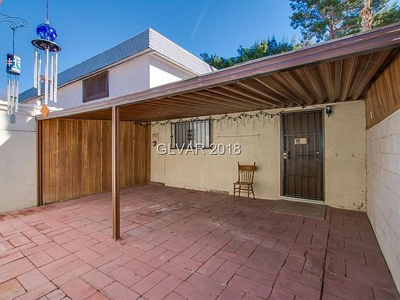 2nd image of 123 Greenbriar Townhouse Way