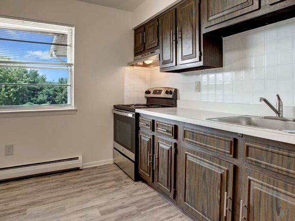 705 Washington Gdns #102