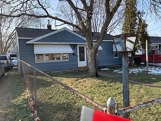 Front of House - This in only posted on Zillow, Trulia and Hotpads - if you are seeing this on another site it is a scam.