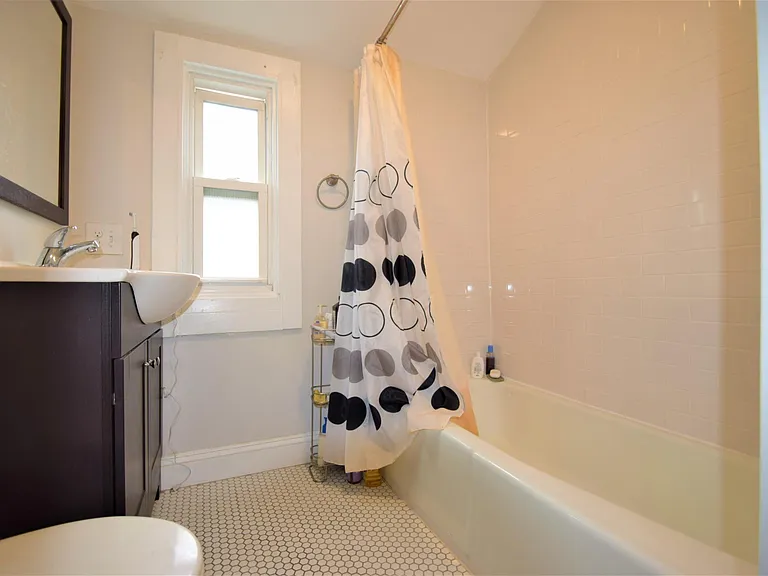 67 Avon St #3 — Photo 4