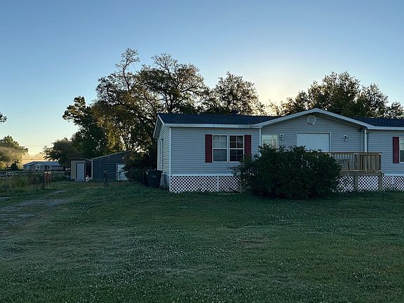 2nd image of 749 Aragon Rd