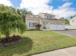 19 Deer Run Dr S, Barnegat, NJ 08005