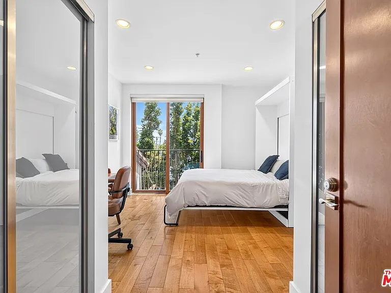 1327 Euclid St #3 — Photo 35