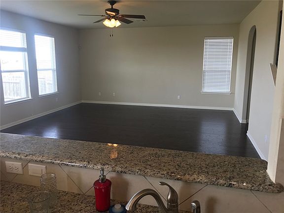 4th image of 1065 Four Seasons Farm Blvd