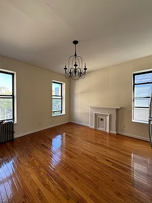 Rented by Oxford Property Group | media 58