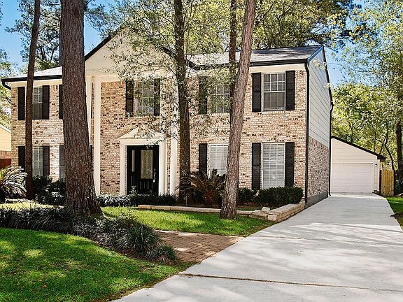 2nd image of 35 Berryfrost Ln