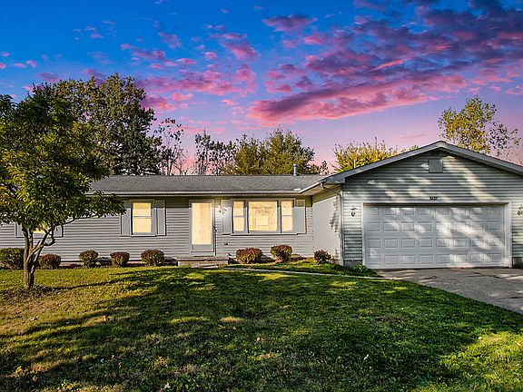 2nd image of 3227 Stonewood Dr