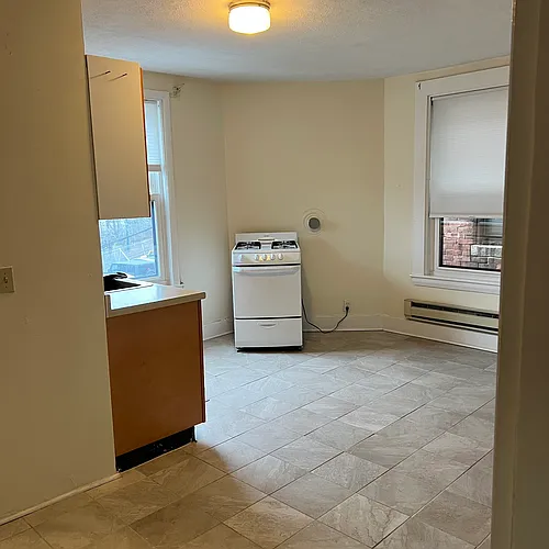 18 Lincoln St #2 Photo 1