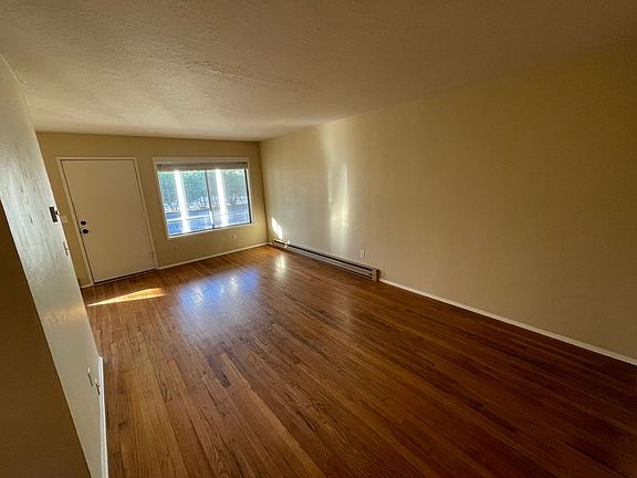 4th image of 5340 SE Milwaukie Ave APT 8