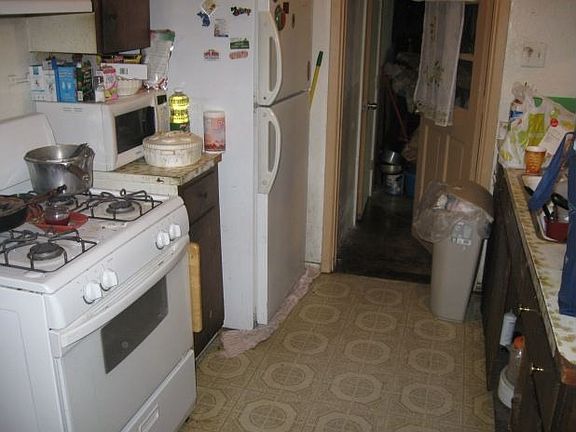 3rd image of 515 Riverdale Dr