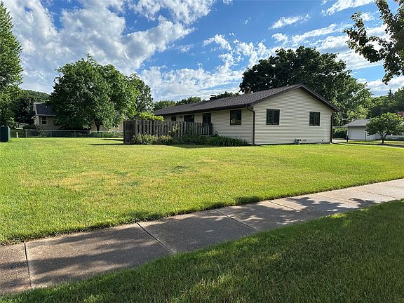 4th image of 2935 Bobbie Street