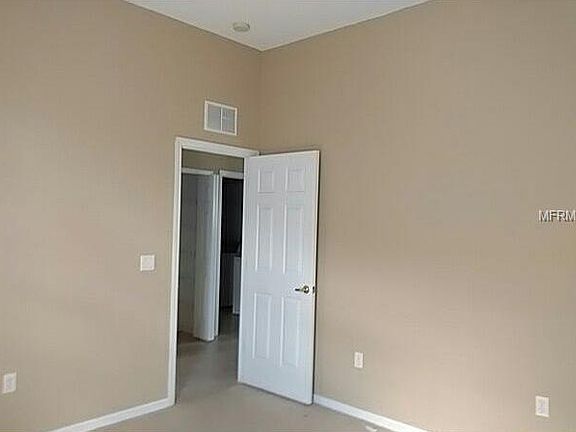 4th image of 2406 Wood Pointe Dr