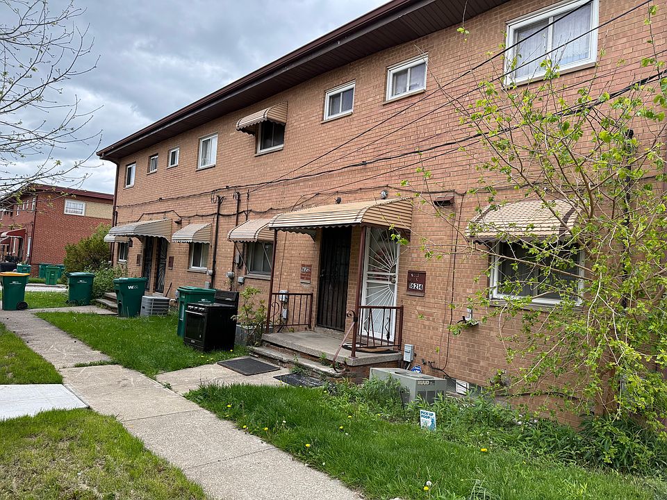 1st image of 16212 Maplewood Ct