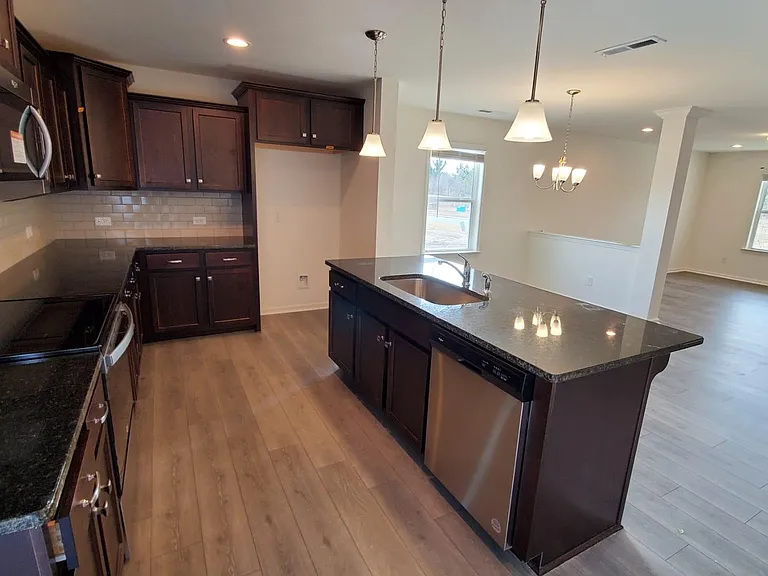765 Alexander Commons Dr — Photo 20
