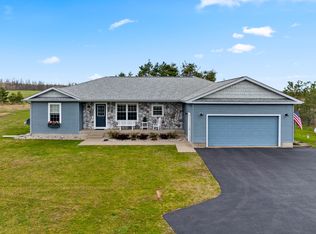 1125 Hlywa Dr, Gaylord, MI 49735