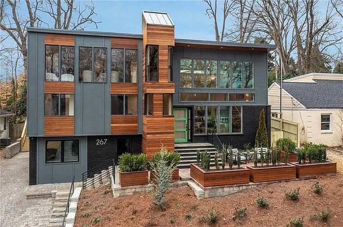 267 Beverly Rd NE