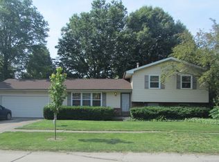 2317 Sumac Dr, Champaign, IL 61821