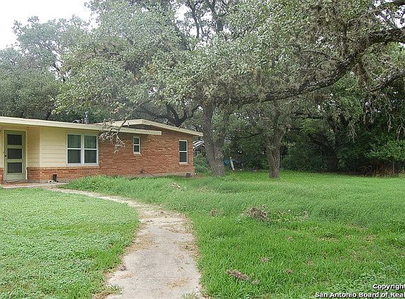 3rd image of 333 El Portal Dr