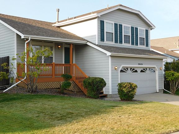 Ignore porch color. It has been freshly painted.