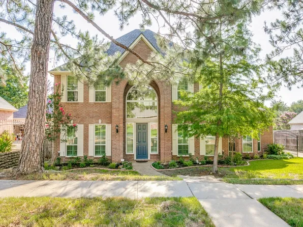 3321 Spruce Ln, Grapevine, TX 76051