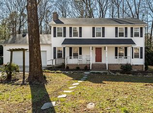 137 Amesbury Ln, Cary, NC 27511