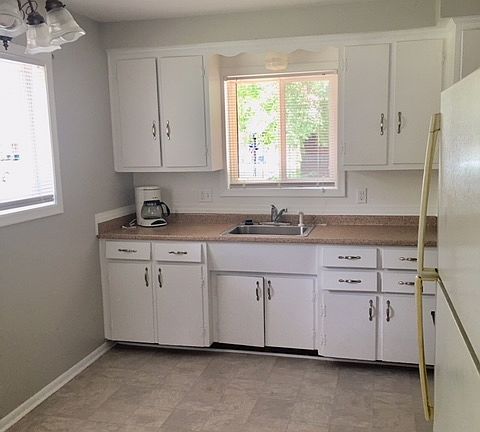 3rd image of 4973 Lincoln Blvd