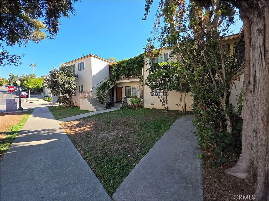 1 bed, 1200 sqft, $2,500 — Photo 4