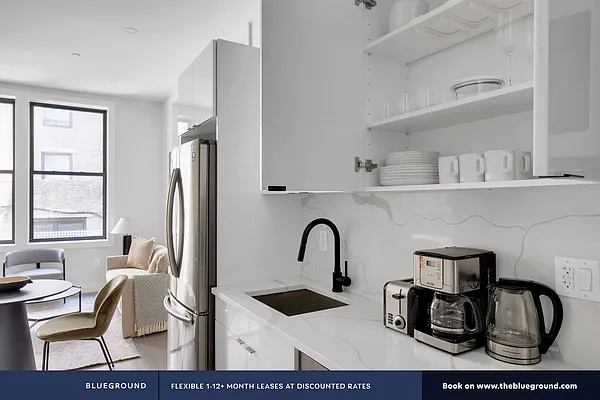 Rented by The Blueground | media 29