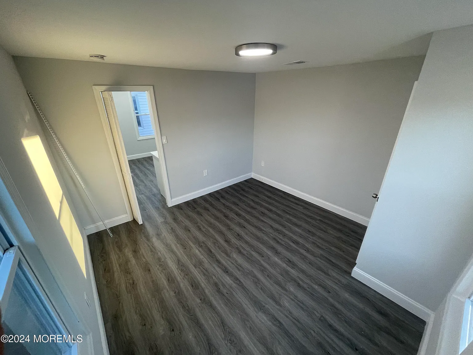2 bed, 1960 sqft, $2,900 — Photo 2
