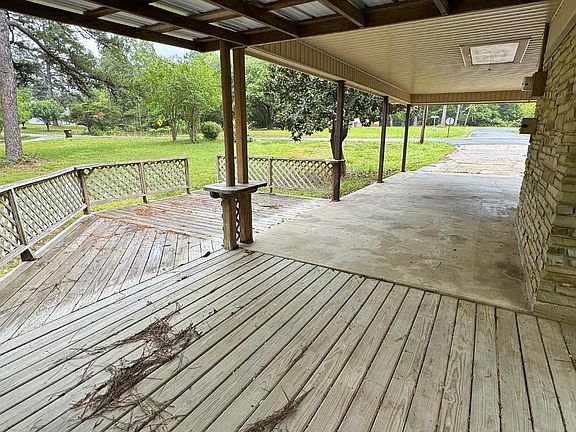 5th image of 200 Wall Williams Rd