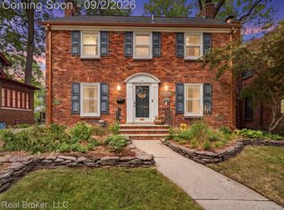 446 W Drayton St, Ferndale, MI 48220
