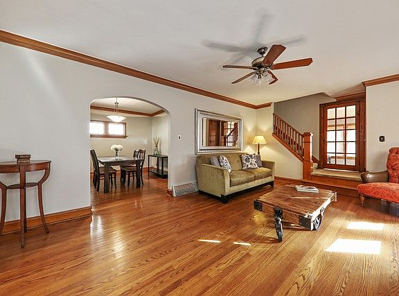 3rd image of 4151 Dubois Ave