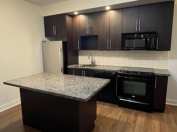 3rd image of 28 Linden St #1605