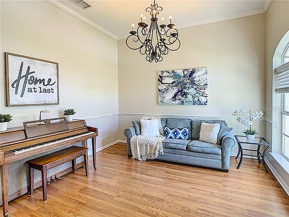 4th image of 414 Tierra Verde Ln
