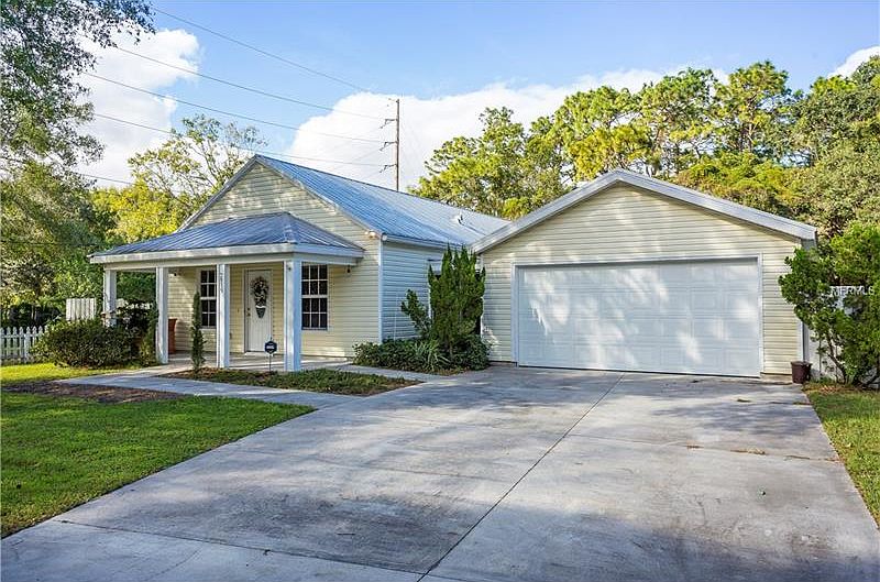 1st image of 2919 Villa Dr