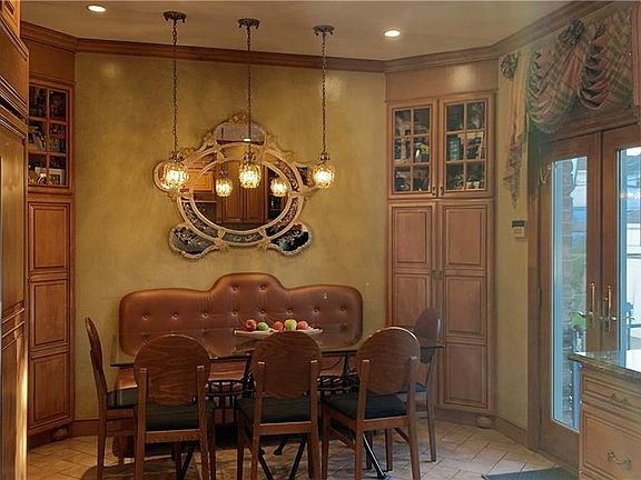 5th image of 1960 E 17th St
