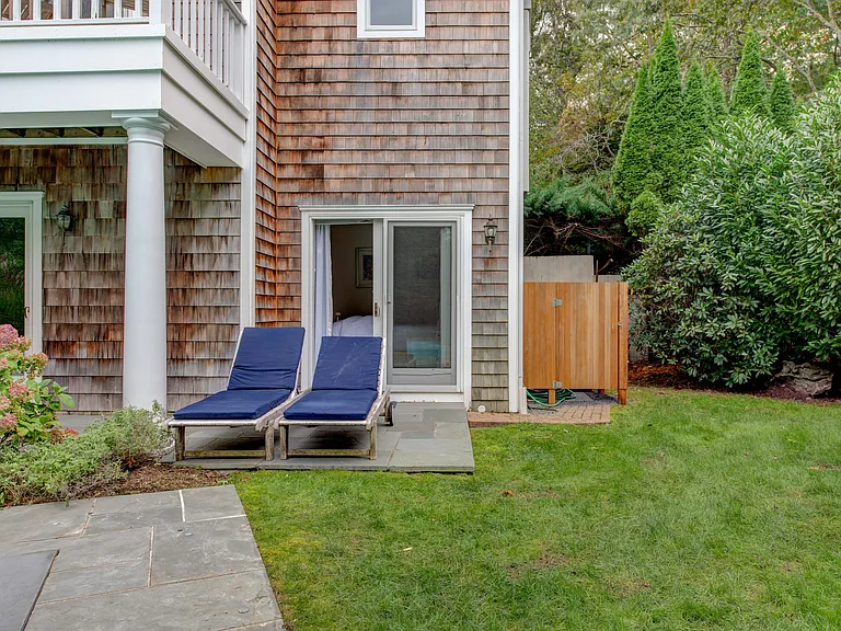 6 Little Ct — Photo 41